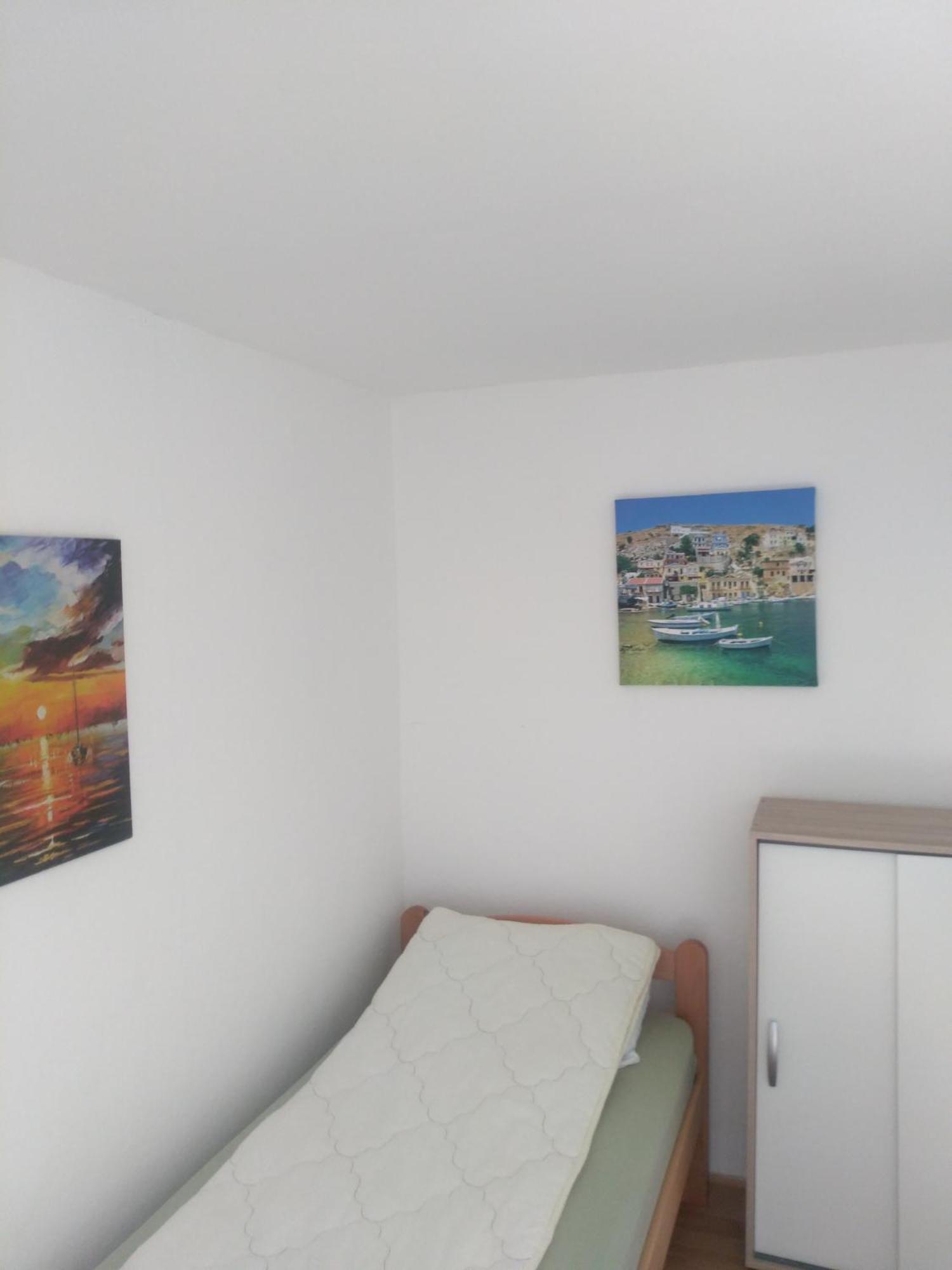 Hostel Trajan โดนยี มิลาโนวัซ ภายนอก รูปภาพ