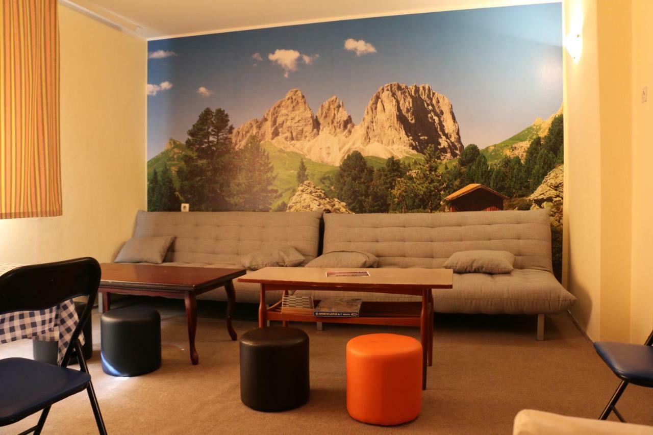 Hostel Trajan โดนยี มิลาโนวัซ ภายนอก รูปภาพ